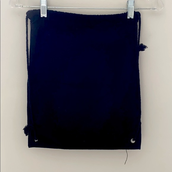 Free w/ Bundle ✨ NEW gymsack - Picture 2 of 2